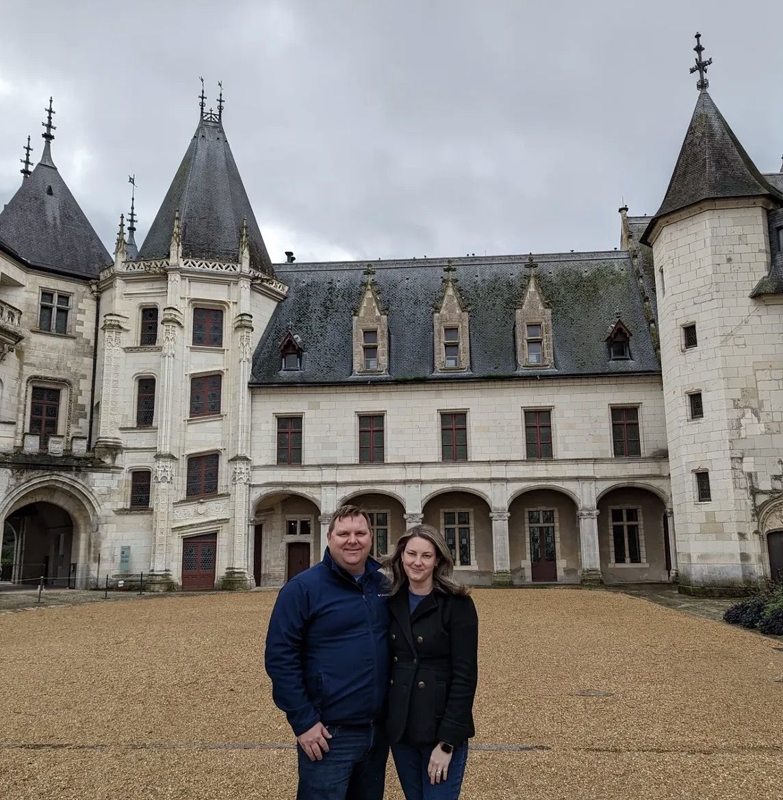 Loire Valley Wine & Castle Tour from Paris With Tasting & Pickup